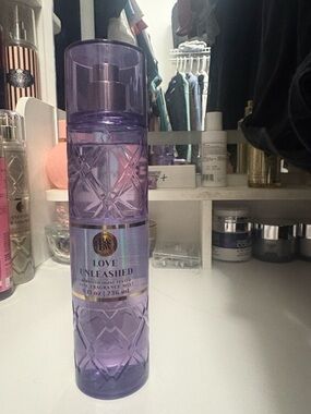 Bath & Body Works Purple Love Unleashed Fragrance Mist